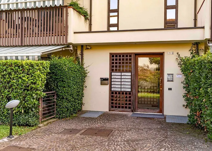 Domus Ghirada Terrace דירה *